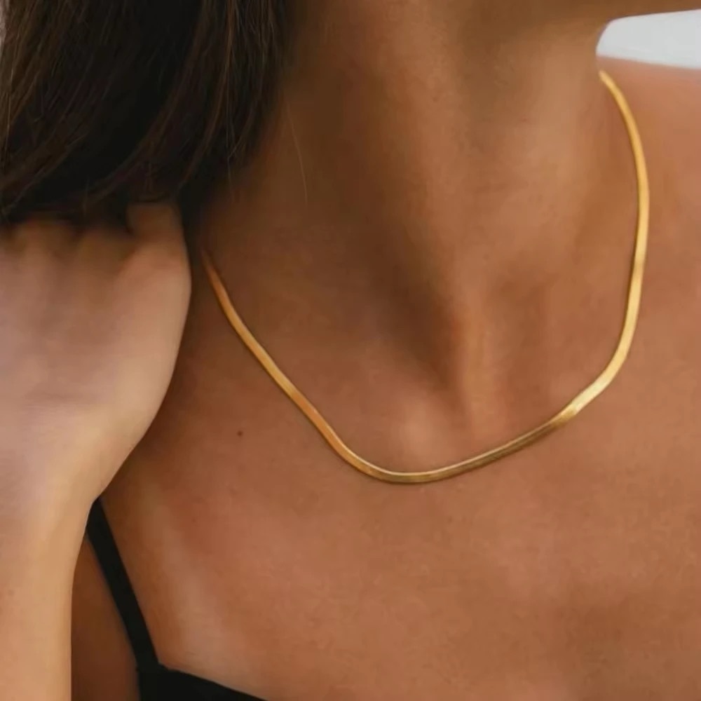 18k Gold Filled Herringbone Necklace for women - Picture 4 of 10